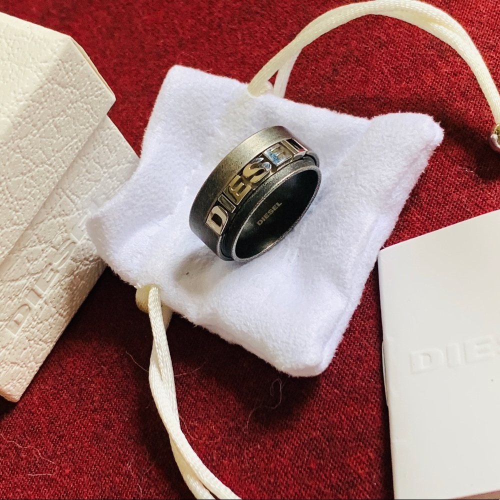 Diesel band ring unisex size 10 awesome and rare